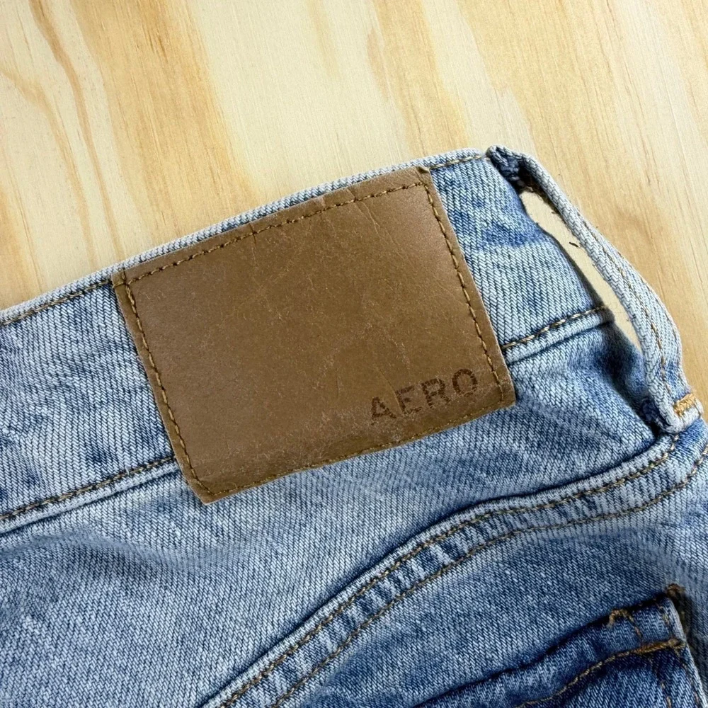 Aeropostale Womens 2R Mid Rise Flare‎ Utility Cargo Jeans Light Wash Blue Denim